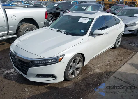2018 Honda Accord Touring z USA, uszkodzony, nr VIN 1HGCV1F96JA007316